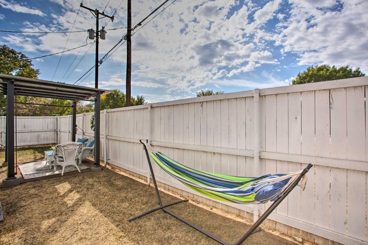 Pet-Friendly Lake Dallas Home Near Lewisville Lake Екстериор снимка