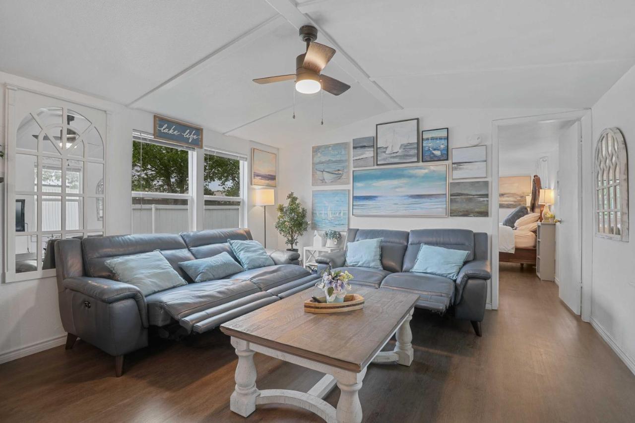 Pet-Friendly Lake Dallas Home Near Lewisville Lake Екстериор снимка